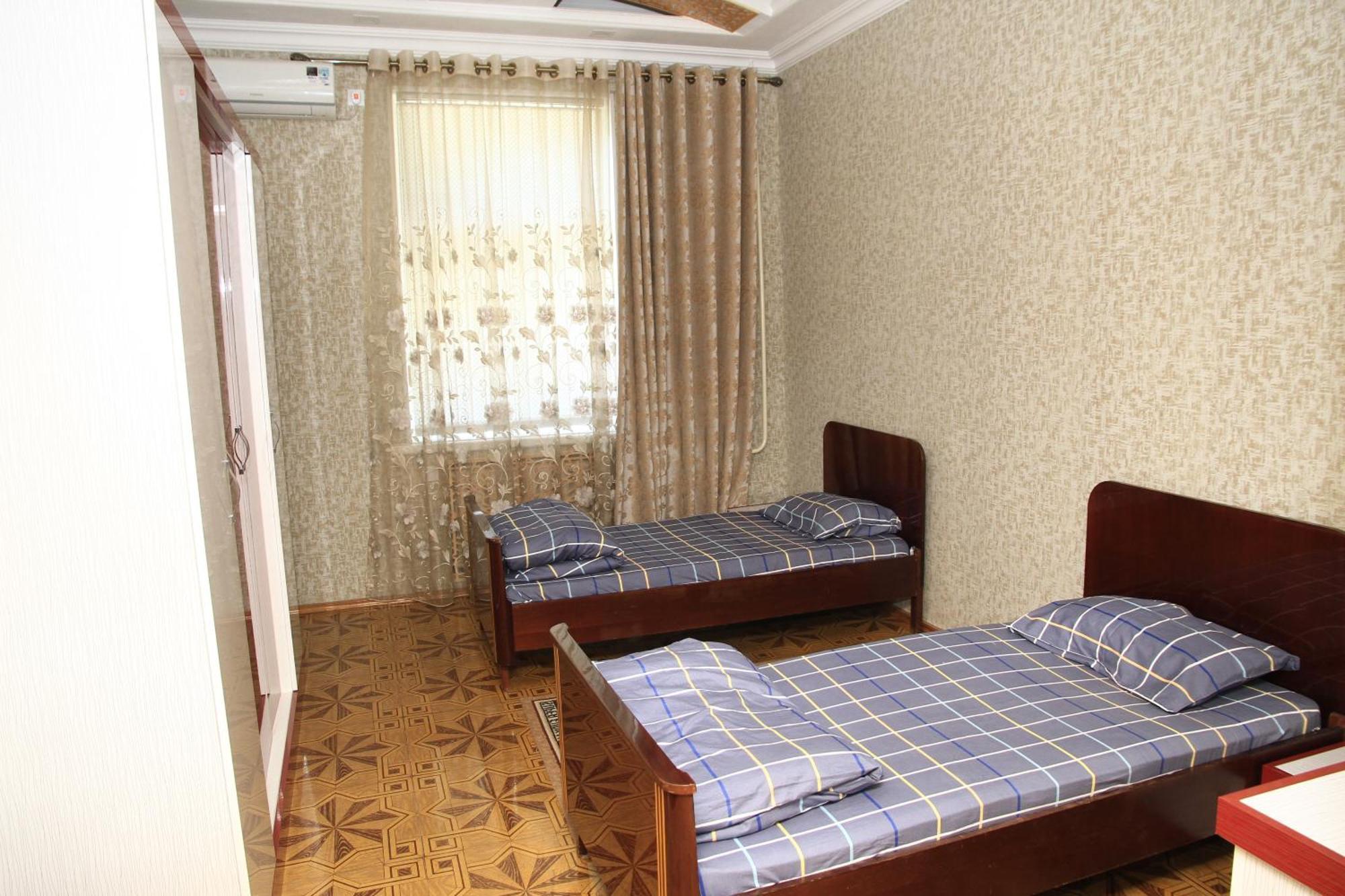 Yellow Hostel Dushanbe Exterior foto