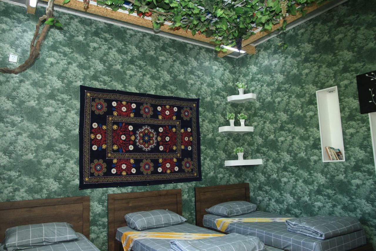 Yellow Hostel Dushanbe Exterior foto